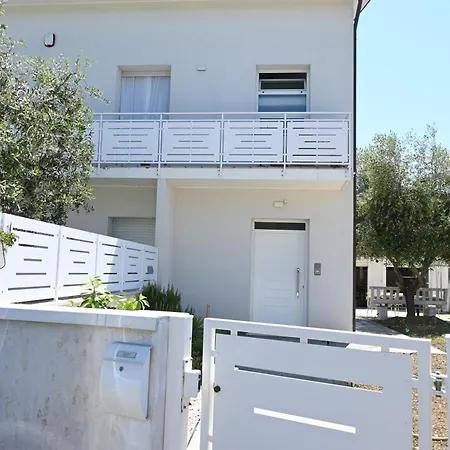 F014 - Fano, Nuovissimo Con Posto Auto Vicino Al Mare * 马洛塔